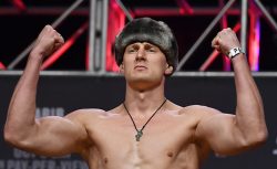 Легенда UFC сомневается в навыках Александра Волкова