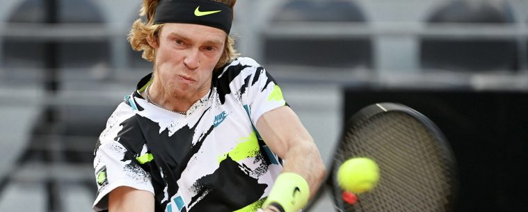 Российский теннисист стал рекордсменом по количеству титулов
